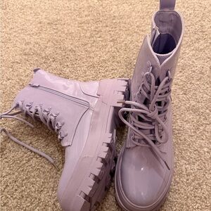 Stylish Women's Purple Lace-Up Boots
